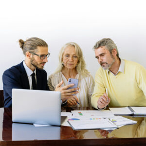 Devenir conseiller en assurance : formation, études, salaire